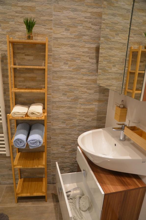 Apartmán Vega - Free Parking - Self Checkin Štýrský Hradec Exteriér fotografie